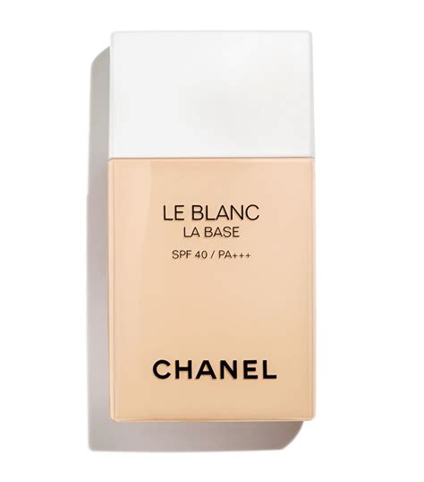 chanel le blanc makeup base.